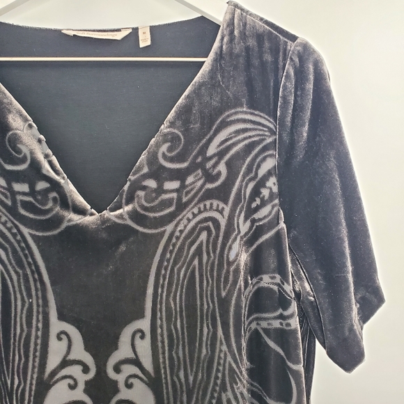 Soft Surroundings Charcoal Gray Crushed Velvet Short Sleeves Dress V-Neck Boho - Picture 2 of 7